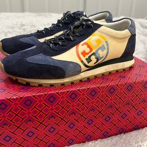 Tory Burch - Anne Nylon Runner - worn once - size 8.5 women’s